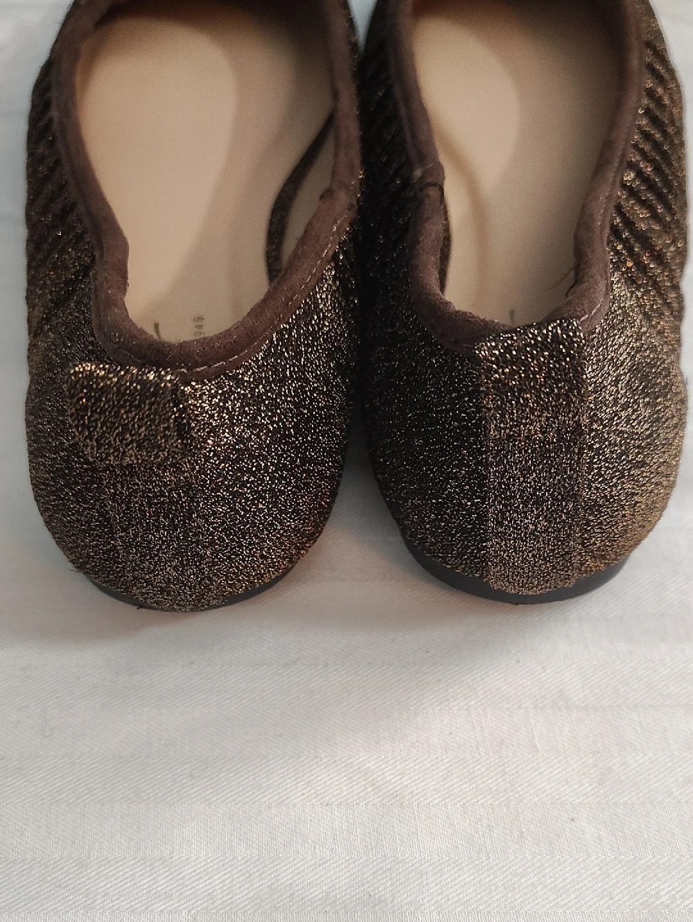 C Est. 1946 comfortable glitter